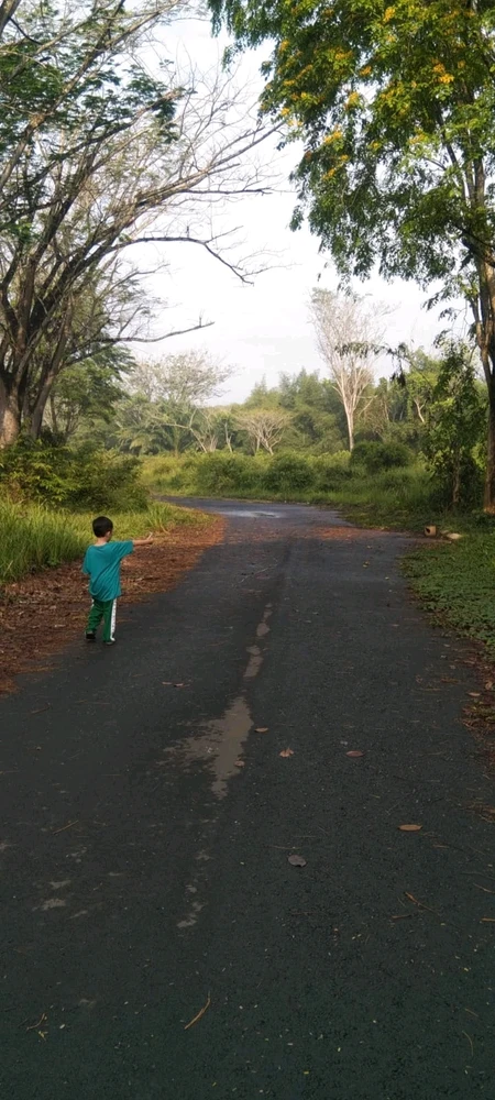 GIF na in-upload ni Lia Yuniar
