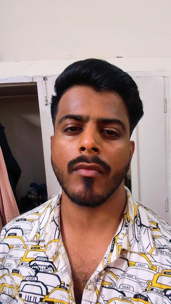 GIF pujat per Naksh