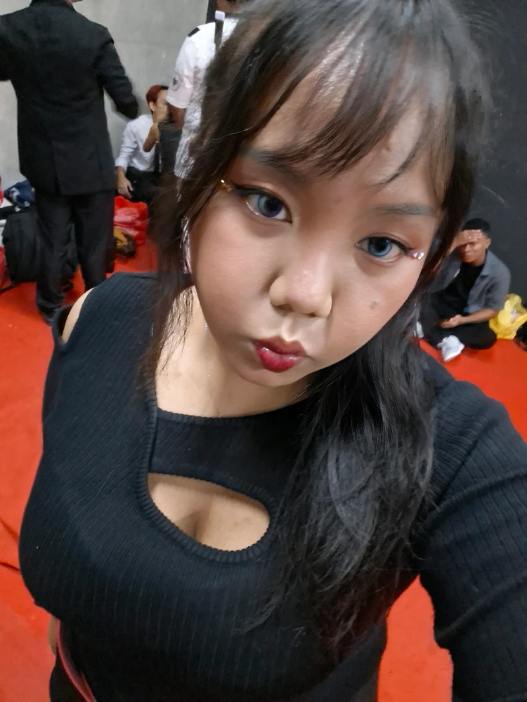 GIF dimuat naik oleh Maria