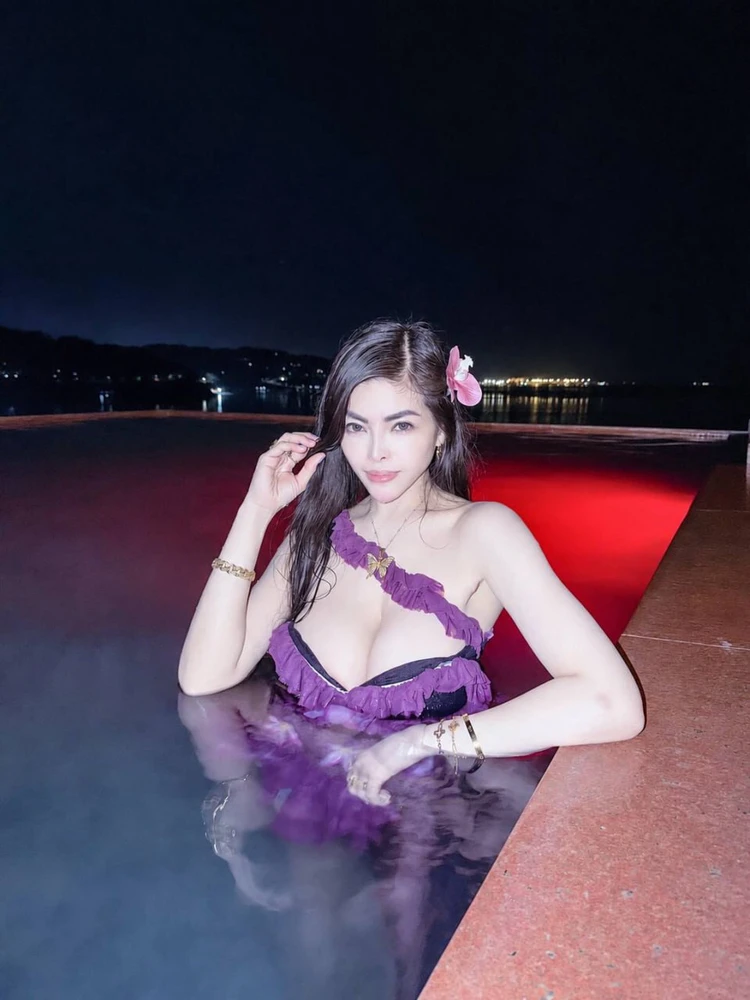Hannah жүктөгөн GIF