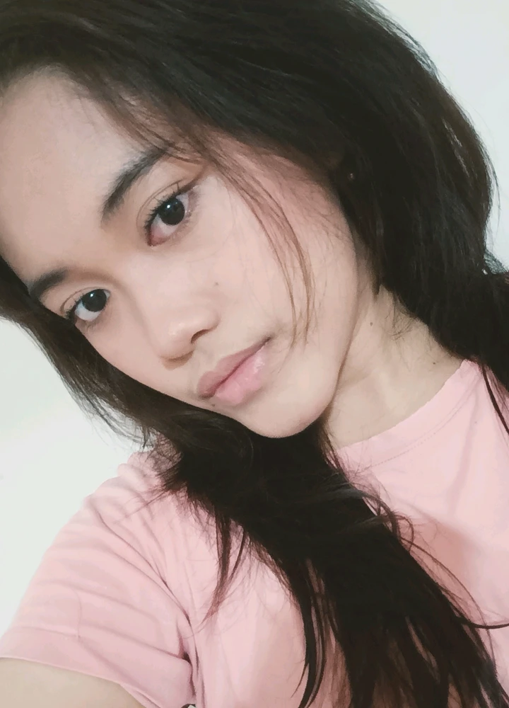 GIF na in-upload ni somi