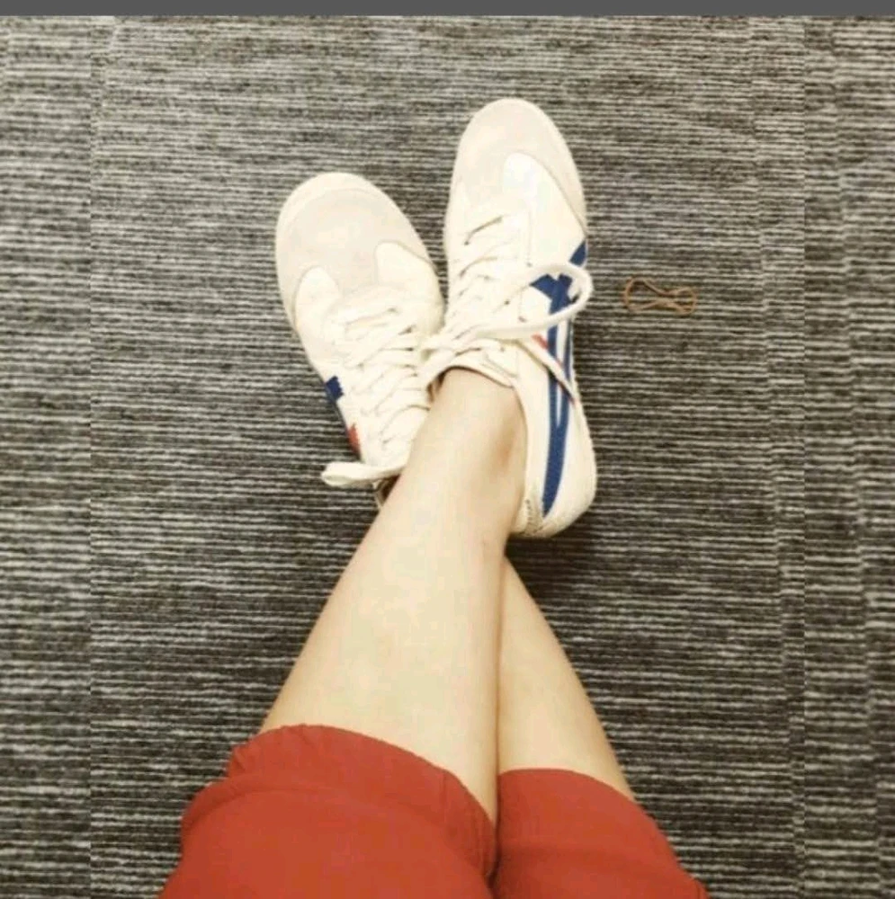 GIF gi-upload ni Mayn Rae