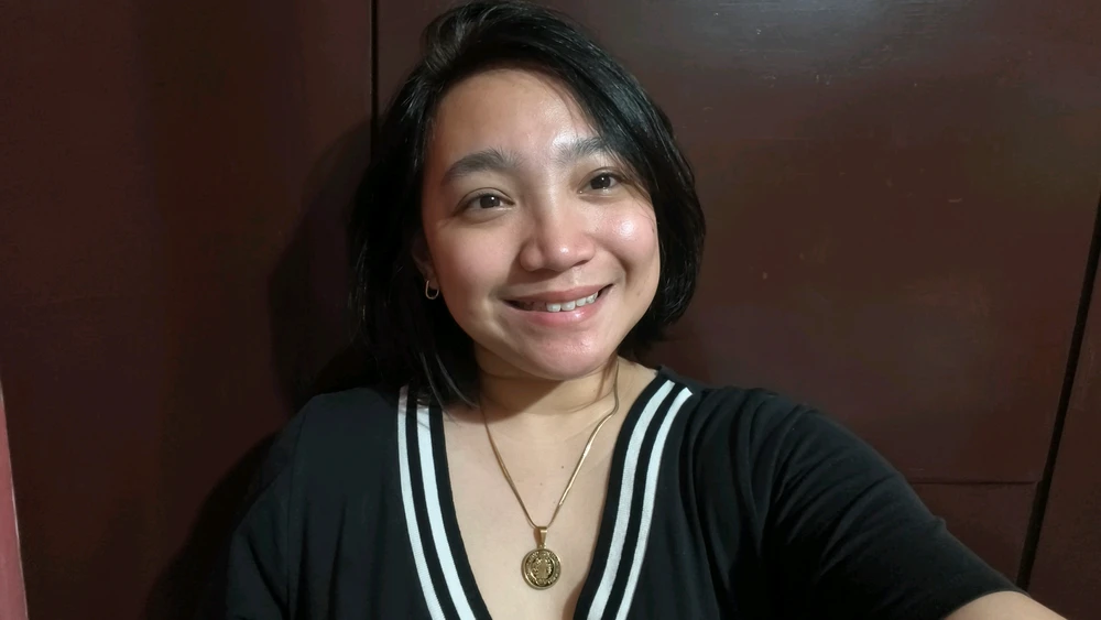 GIF na in-upload ni Angge