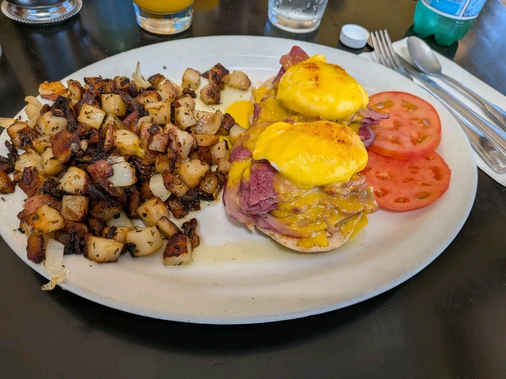 GIF yaikidwa ndi Raf