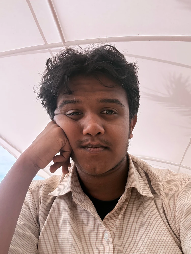 GIF tso los ntawm Krishnaraj