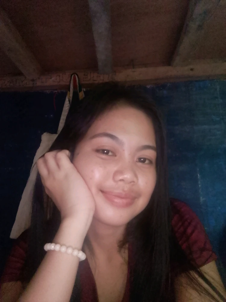 GIF na in-upload ni Kaye