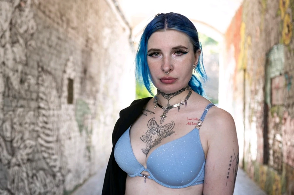 GIF gi-upload ni Ksenia