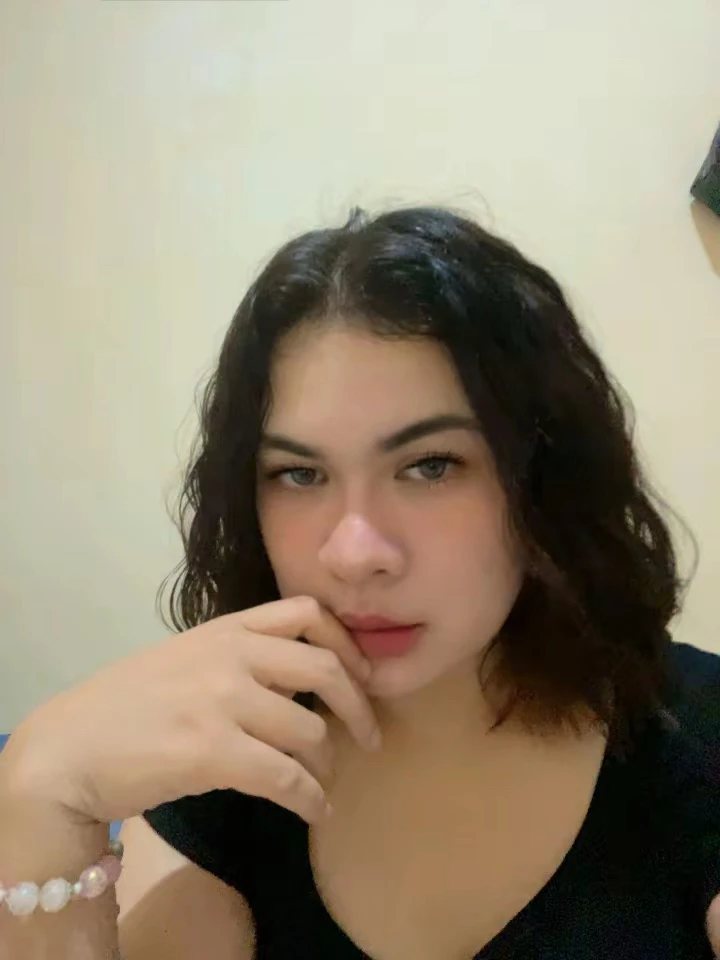 GIF încărcat de Mona