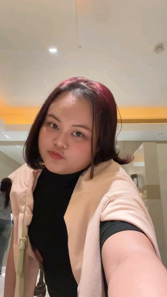 GIF na in-upload ni Fathimah