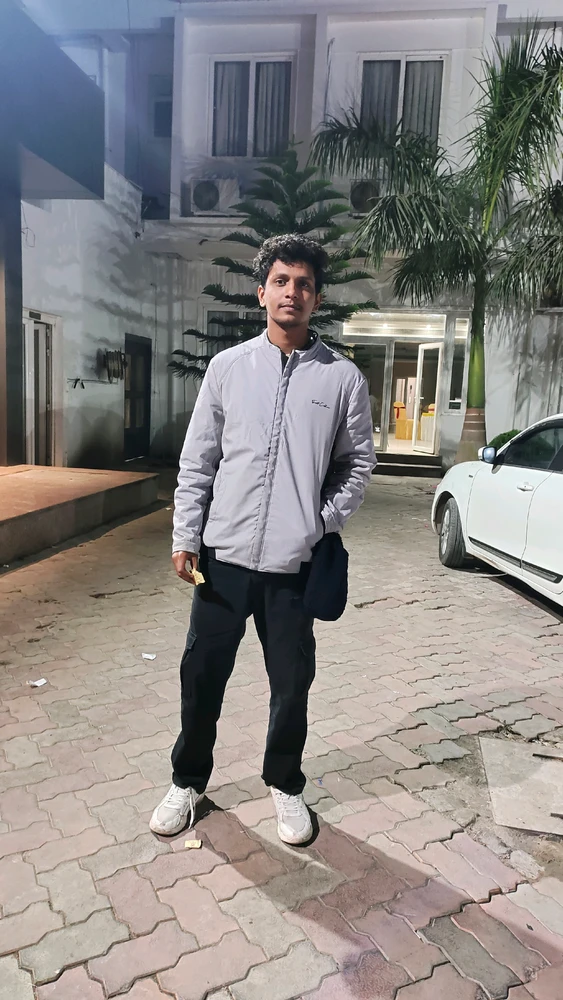 GIF tso los ntawm Sameer Roy