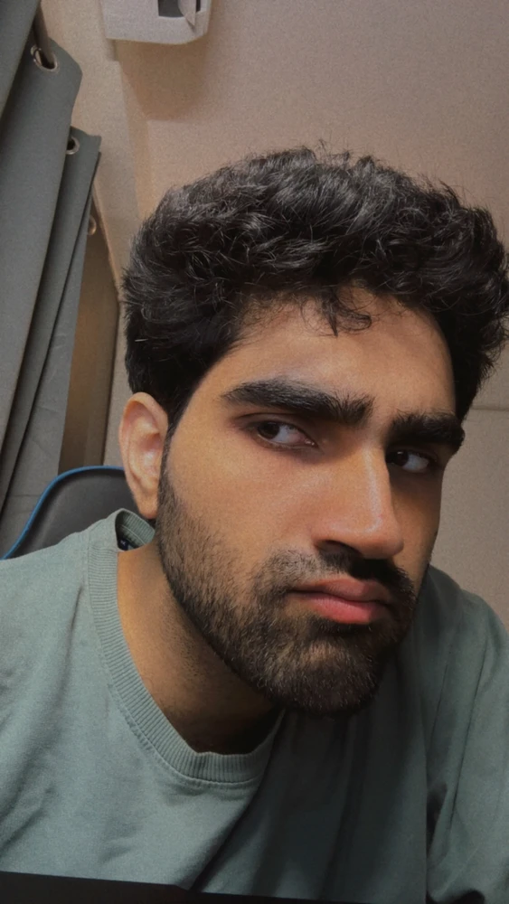 Devansh 上傳的 GIF