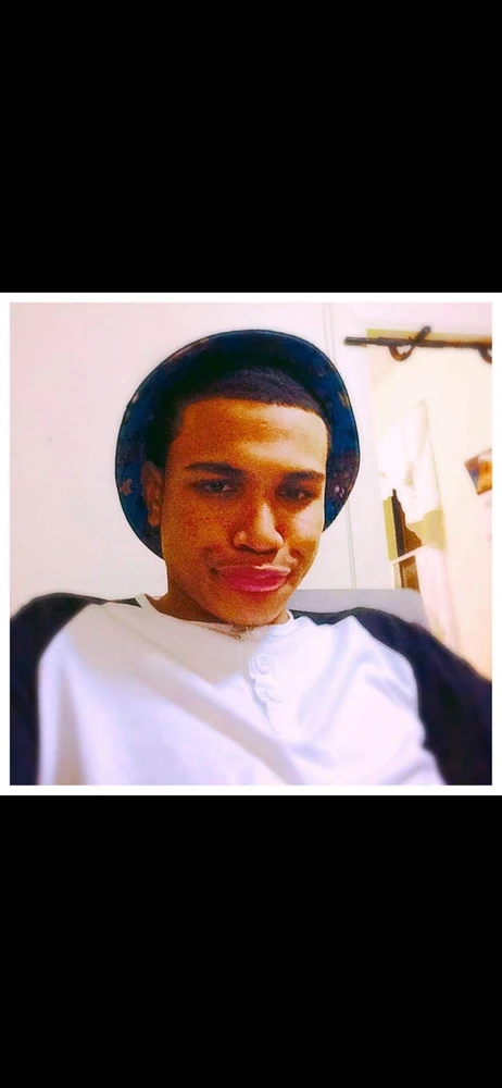 I-upload ni Anthony ang larawan