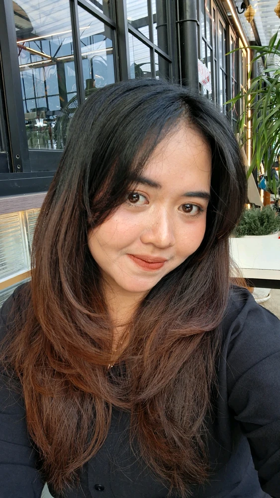 GIF tso los ntawm dewi