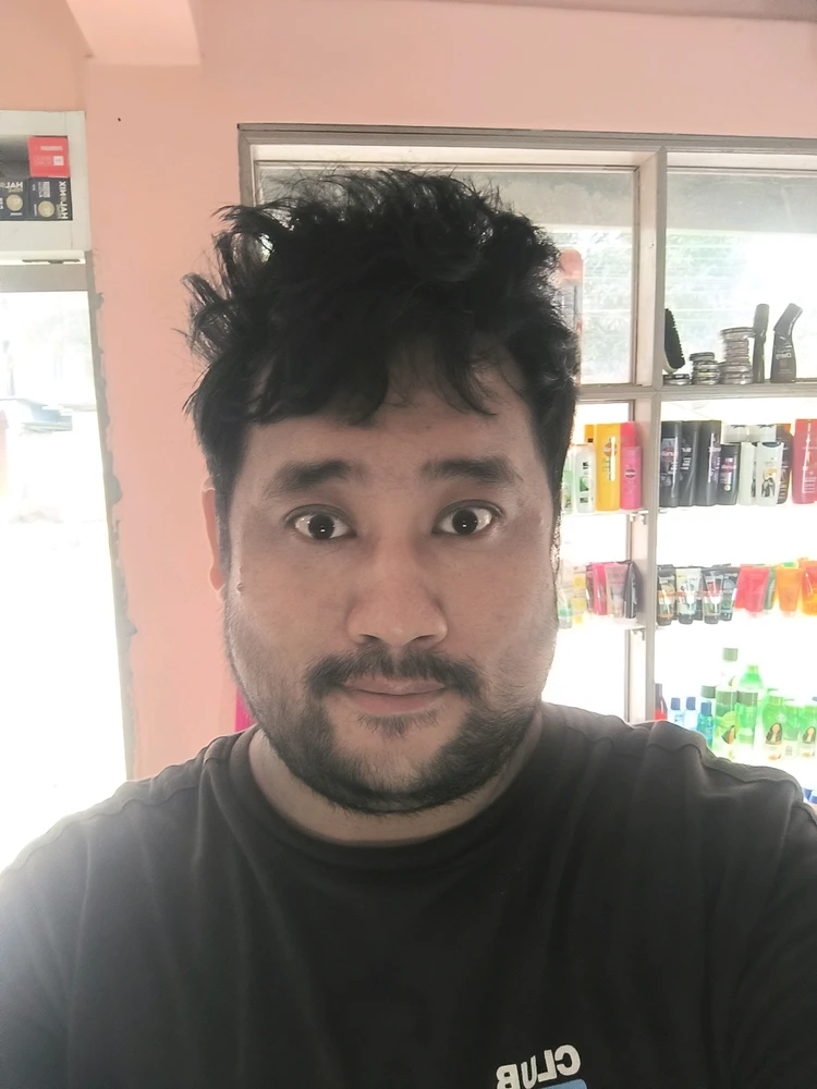 GIF gi-upload ni Varun