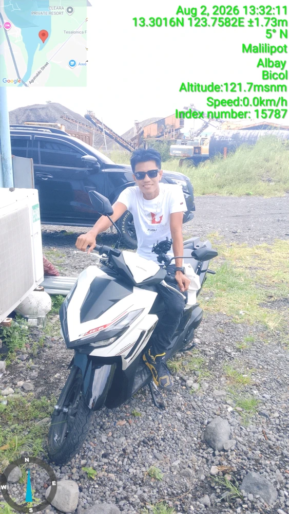 GIF na in-upload ni Jay