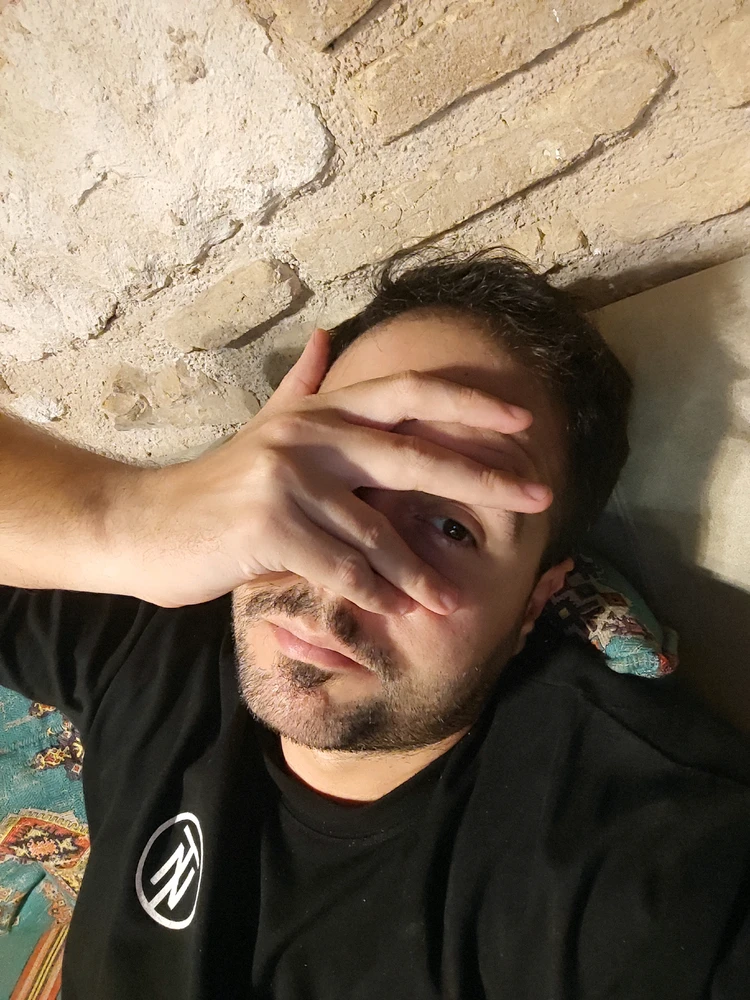 GIF uppladdad av Panos
