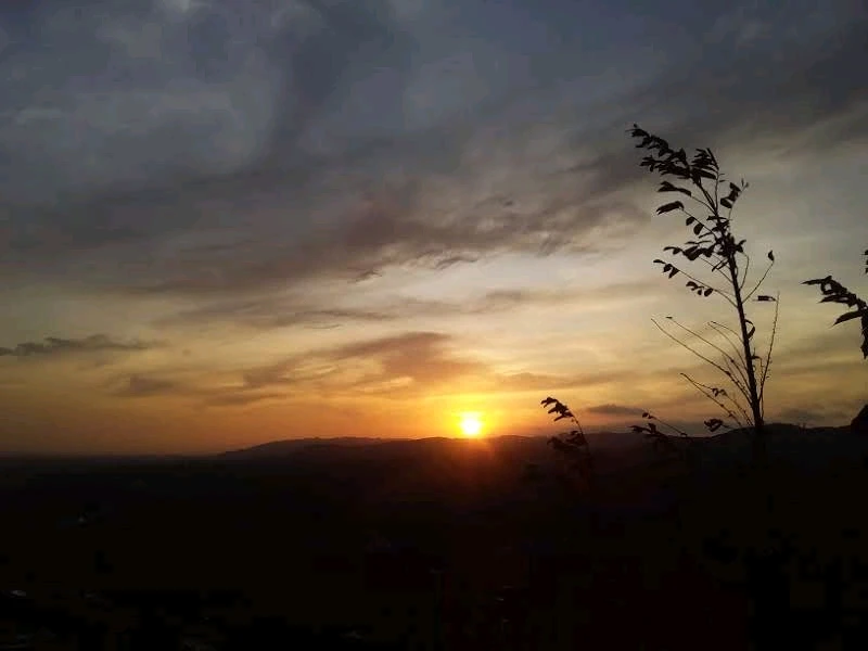 GIF gi-upload ni Lia Yuniar