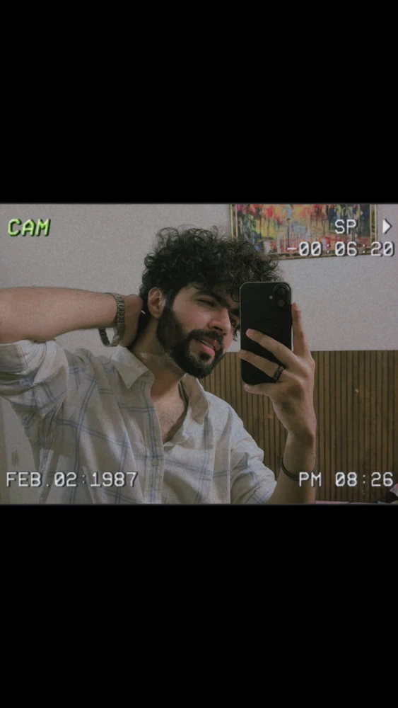 GIF gi-upload ni Arsh