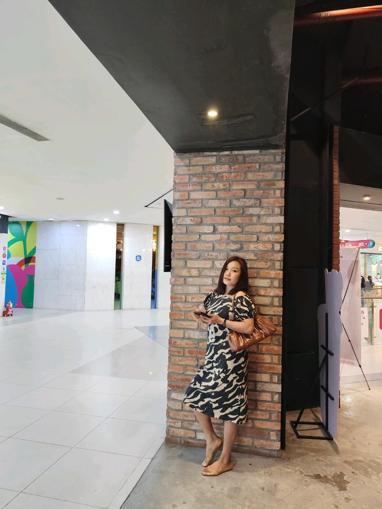 Gi-upload ni Phoo ang hulagway