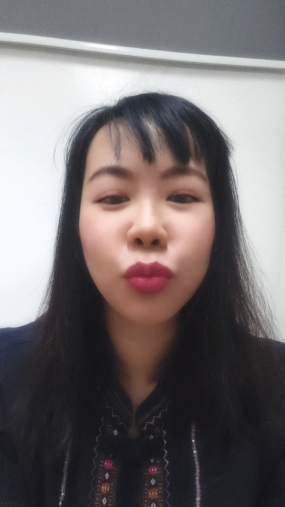 GIF tso los ntawm Kan Unique(⁠≧⁠▽⁠≦⁠)カンイヤー