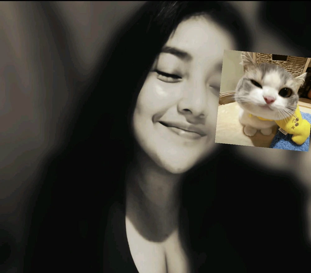 GIF yaikidwa ndi Naomi