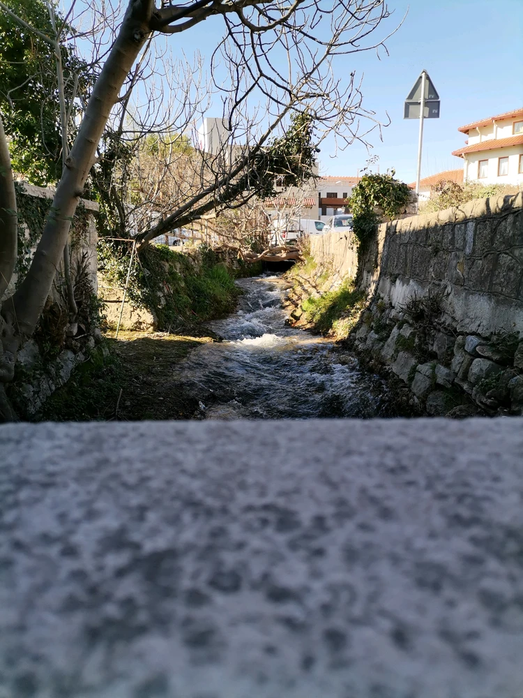Àwòrán tí A fi sí