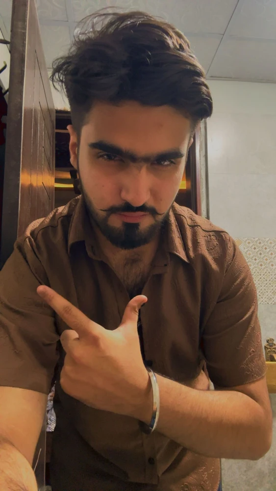 GIF gi-upload ni Hussain