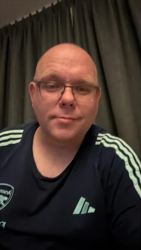 Гіфку завантажив Rene