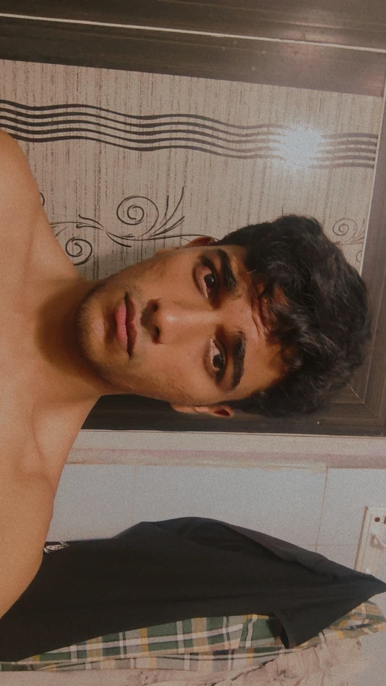 Gi-upload ni Raj sahu ang hulagway