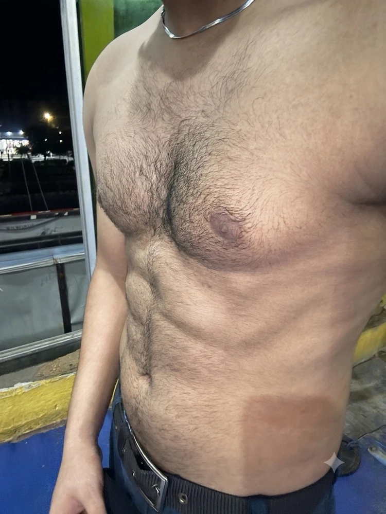 GIF gi-upload ni Awais