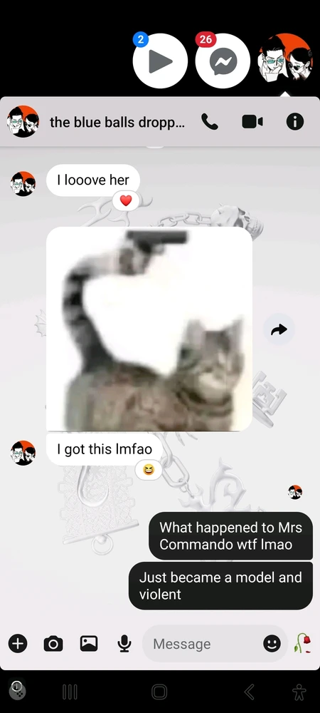 GIF gi-upload ni Luna