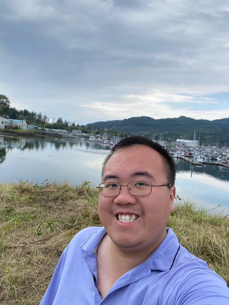 GIF na in-upload ni Khai