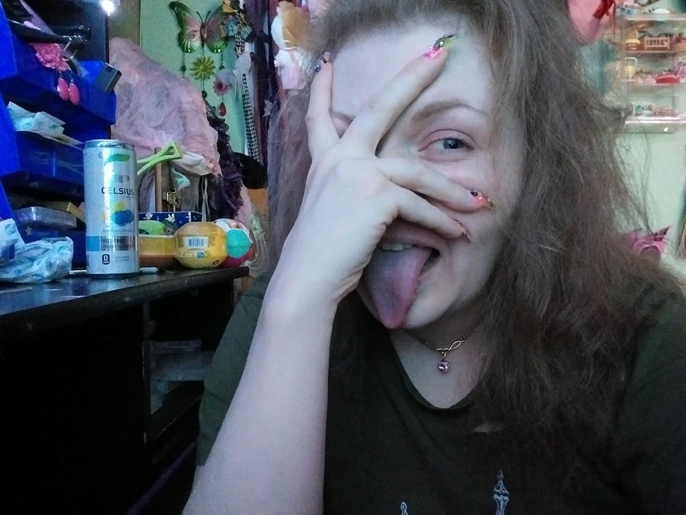 Diana байршуулсан GIF