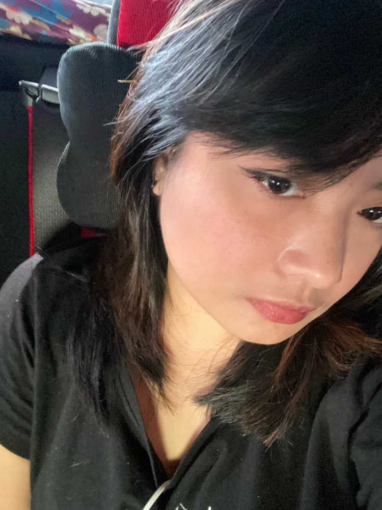 GIF na in-upload ni Maeg