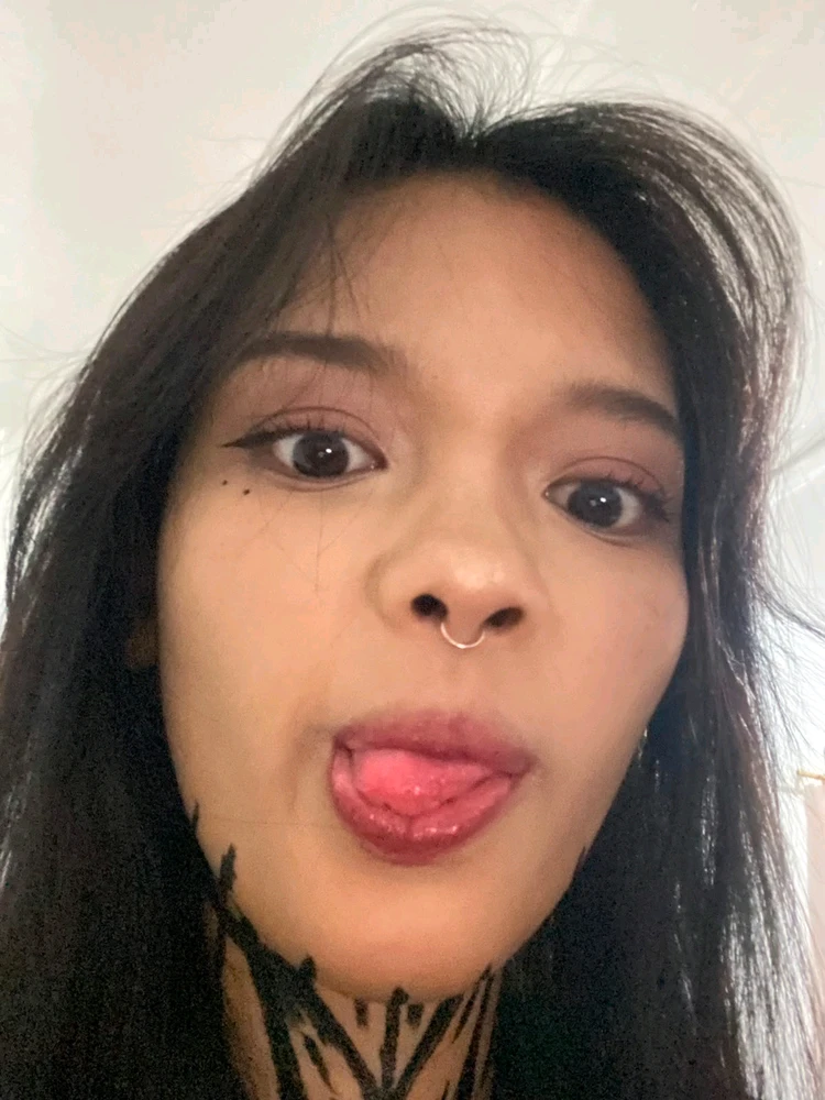 GIF na in-upload ni Ameyy