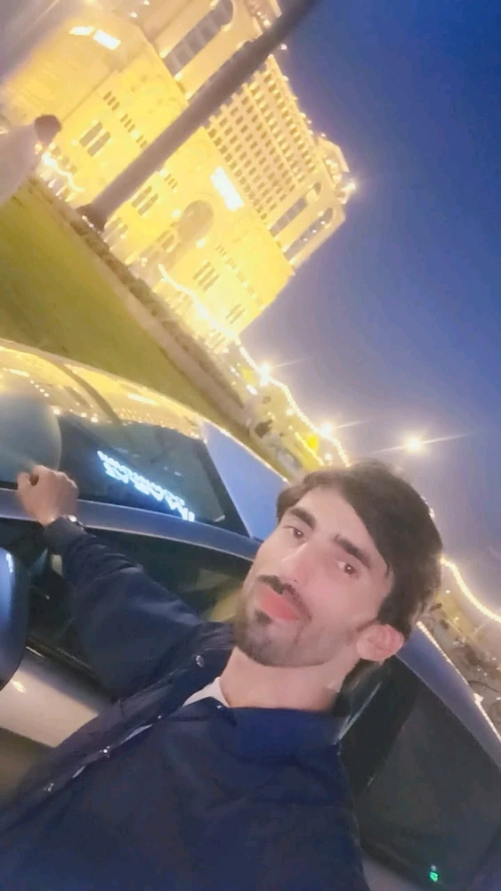 GIF gi-upload ni Ihsan shah