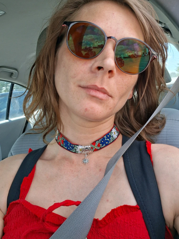 GIF tso los ntawm Jelisaveta (US:Eleyse)