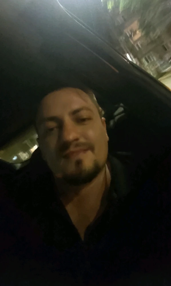 GIF uploaded by Dimitar