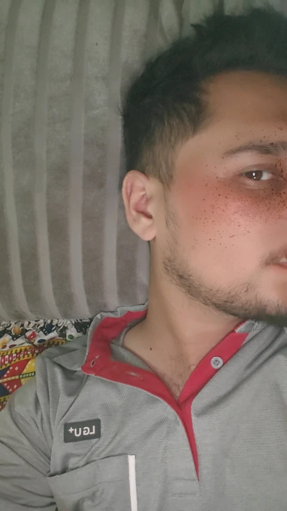 GIF pujat per Zain