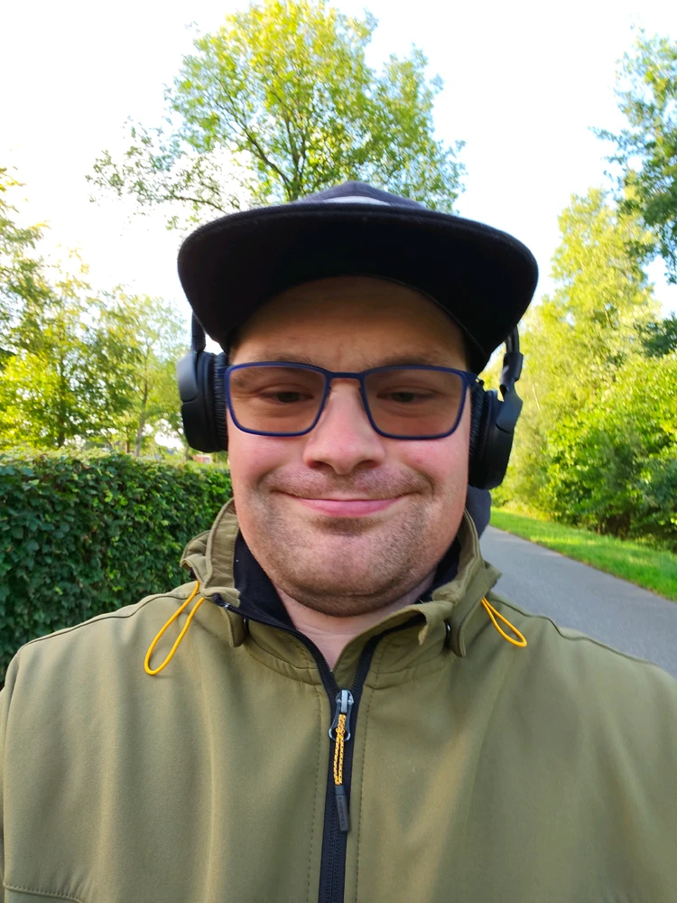 GIF pujat per Pascal van Donderen