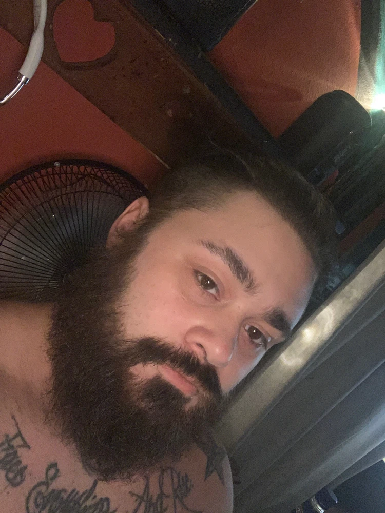 Kyle يوللىغان رەسىم