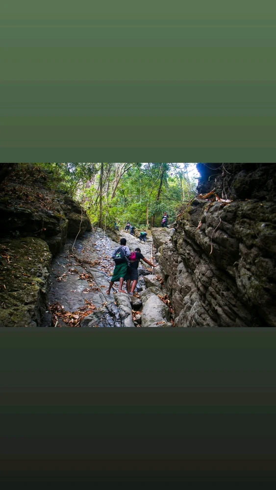 Jamil tomonidan yuklangan GIF