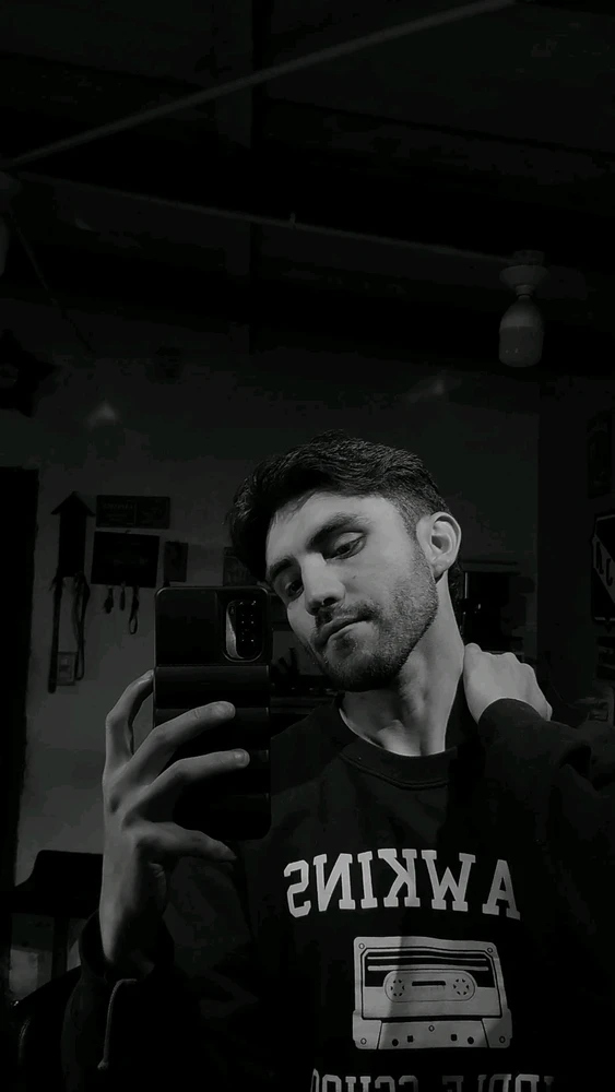 GIF e kentsoeng ke Gabriel