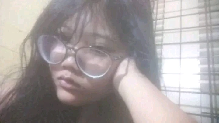 GIF na in-upload ni Tia
