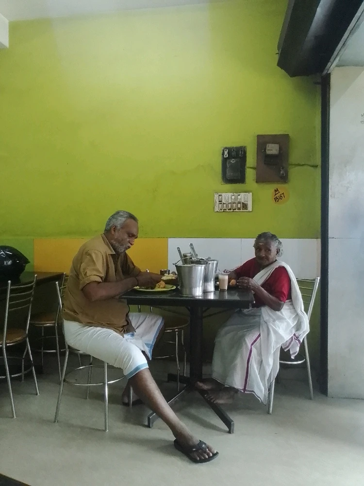 Dating in 60s
#teaspot #couple #southindia #eldershangout