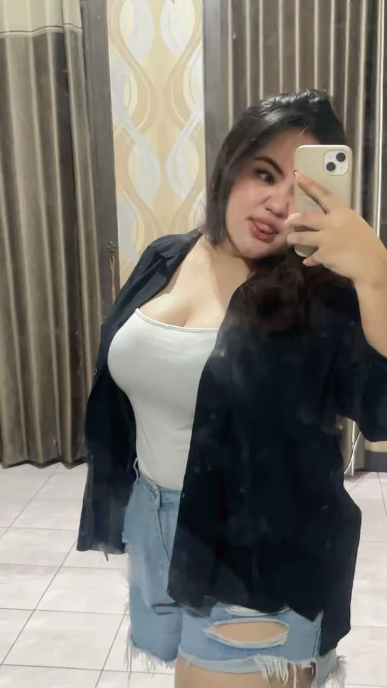GIF បង្ហោះដោយ vy
