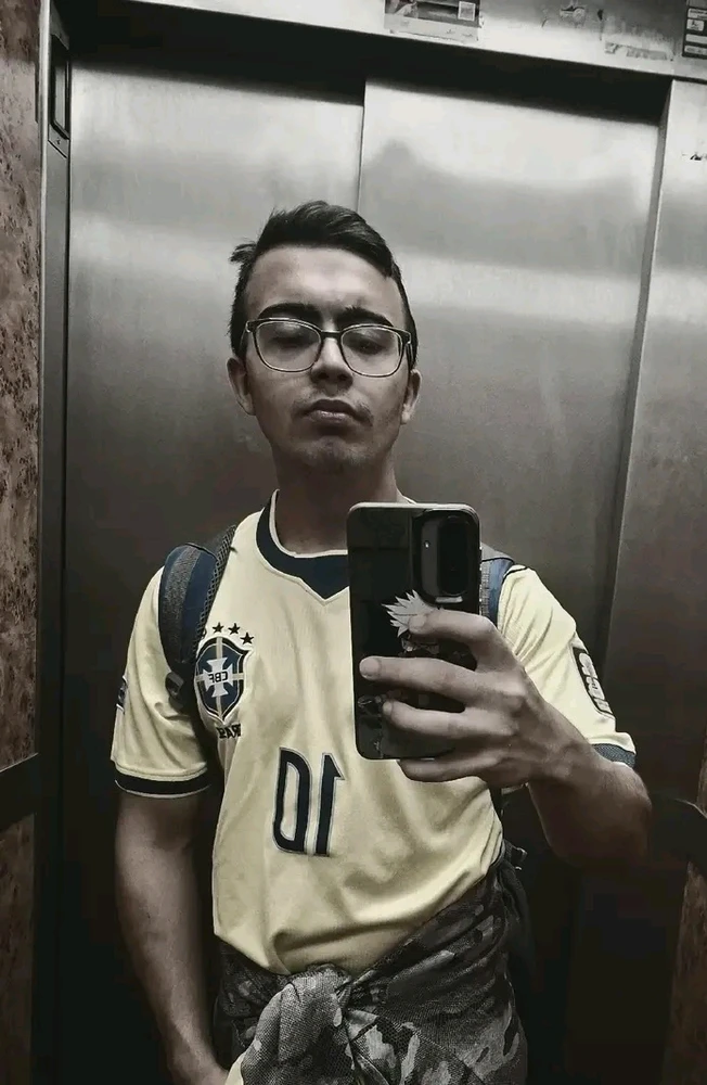 GIF Cristian tarapyndan ýüklenen