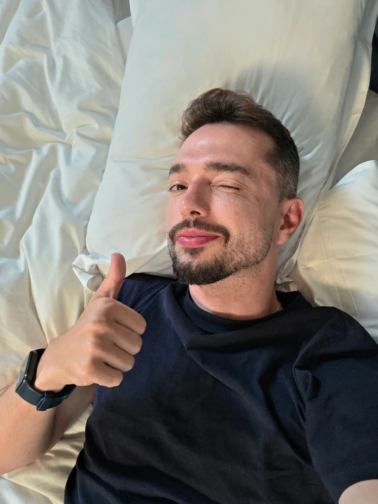 GIF uploaded by Leonardo