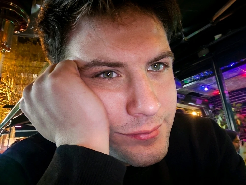 GIF uploaded by Doğukan