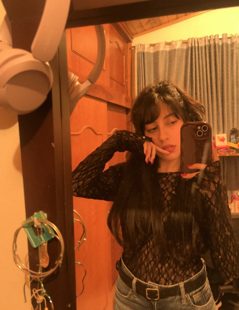 GIF uploaded by Gabriella